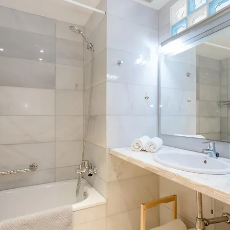 Unique - Stylish Seafront Duplex 公寓 *