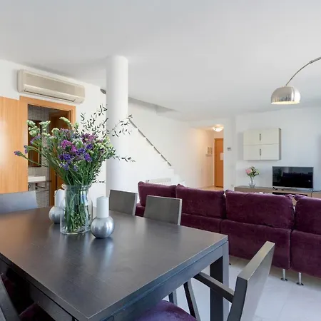 Unique - Stylish Seafront Duplex Apartment