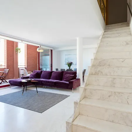 Unique - Stylish Seafront Duplex Apartment Barcelona