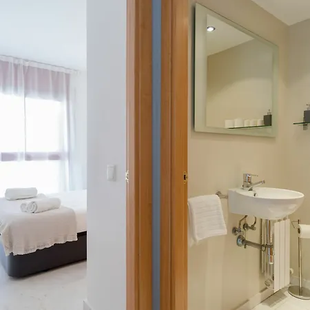 Unique - Stylish Seafront Duplex 公寓