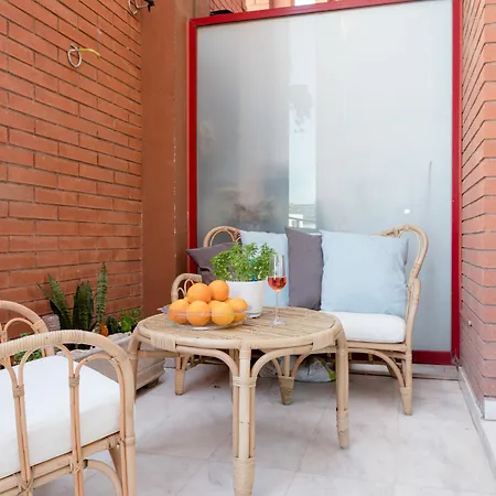 Unique - Stylish Seafront Duplex