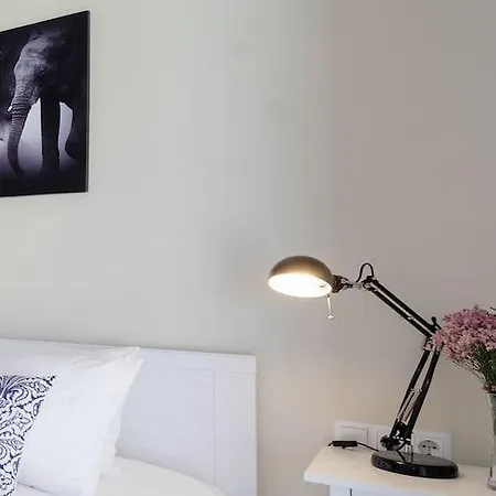 Unique - Stylish Seafront Duplex